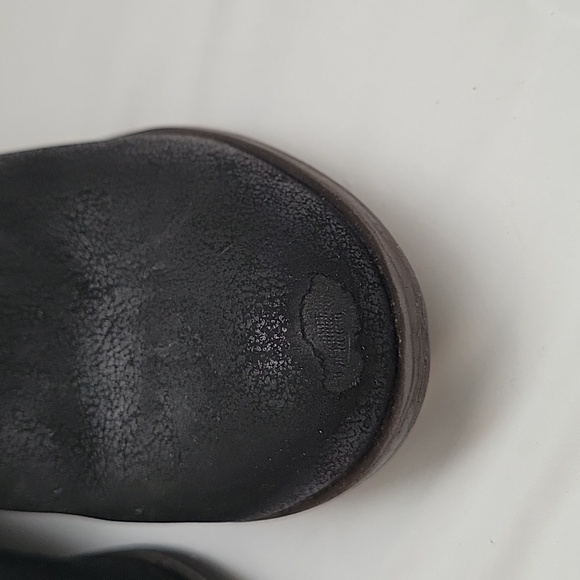 Lucky Brand black ankle boots w/side zippers. SIZE 13 for girls. - Picture 6 of 15